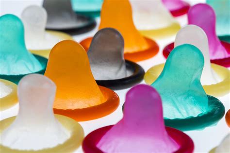 Blowjob ohne Kondom gegen Aufpreis Erotik Massage Passau